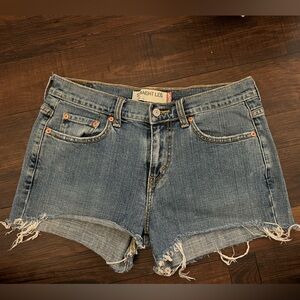 Levi’s 505 cutoffs